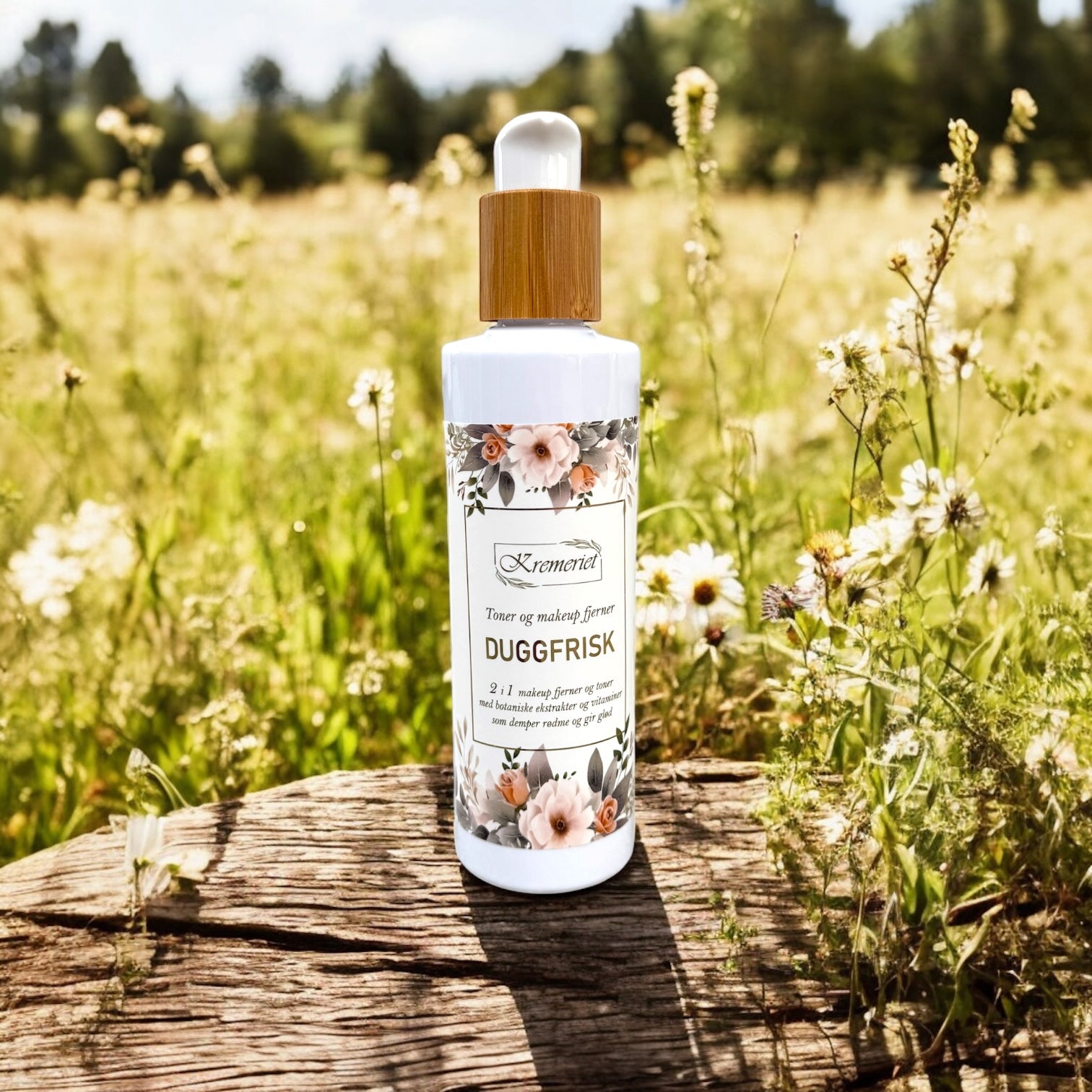 Makeupfjerner og toner i samme produkt. En super snill ansiktsrens som gir huden pleie og renser godt.